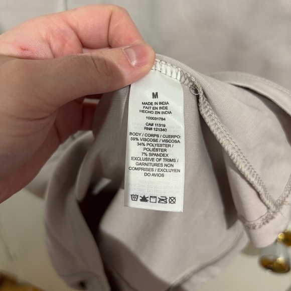 Dynamite Pink Sheath Dress V-Neck l Midi PTP 17 in☀️ - Picture 3 of 4